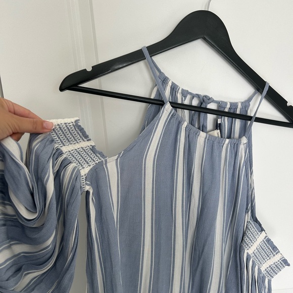 American Eagle Outfitters Cold Shoulder Striped Flowy Top - Picture 3 of 7